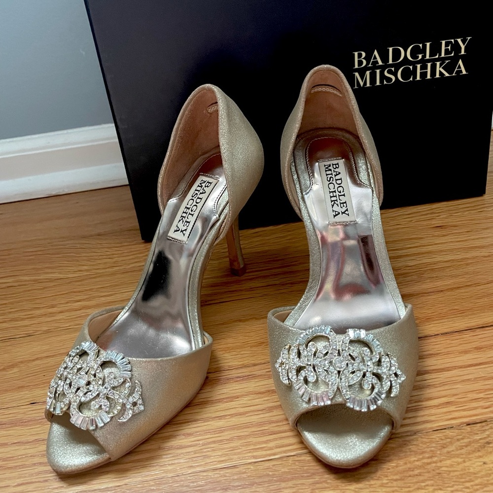 Badgley Mischka Goodie Evening Heels - Open Toe - Fancy Jewels. Gold Nude Sz 5